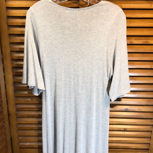 Ella Moss V-Neck Maxi Dress - Picture 5 of 7